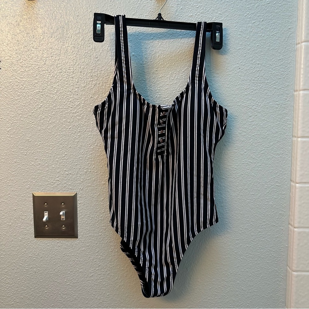 Black and White Striped one piece Swimsuit size M